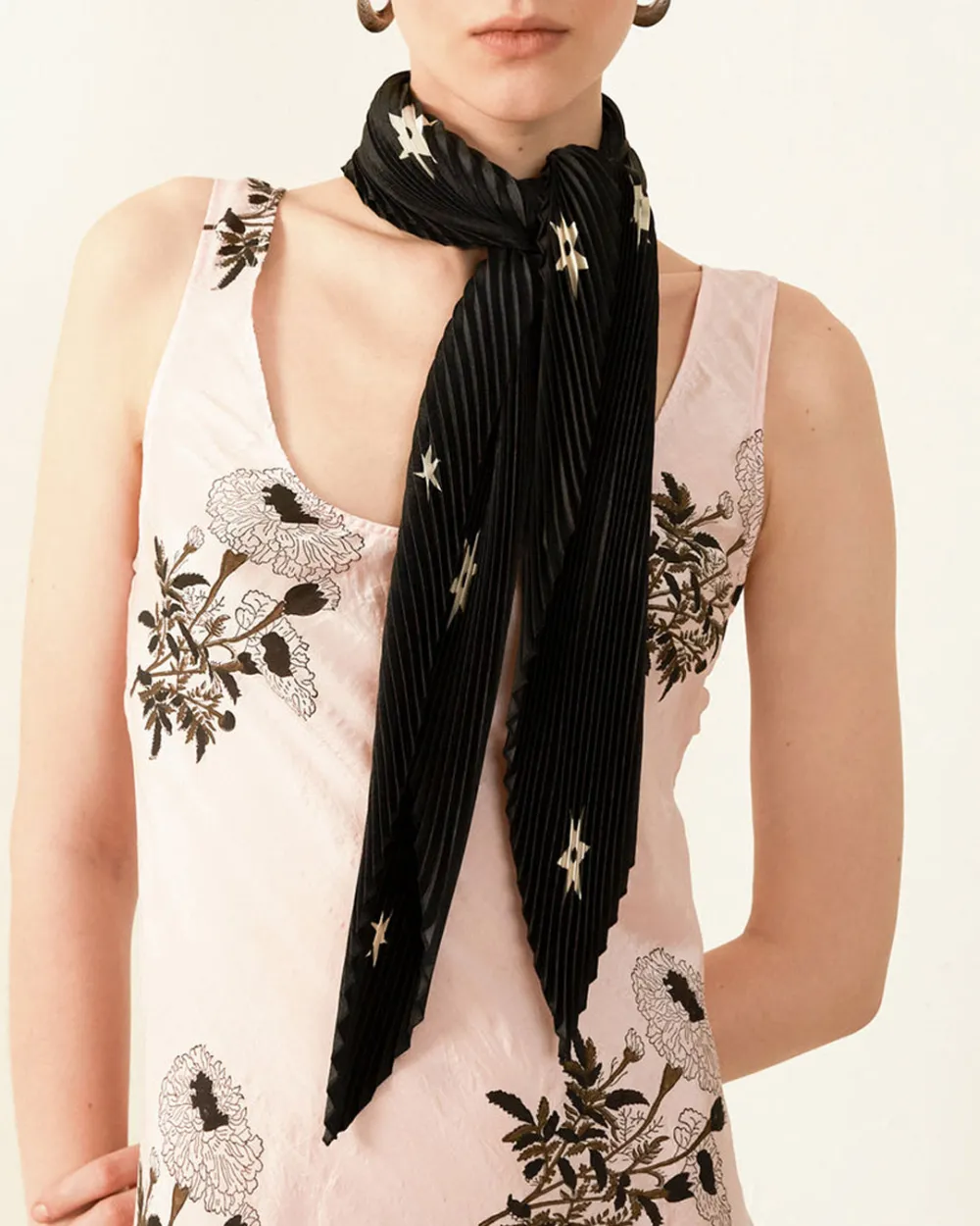 Estella Noir Plisse Scarf