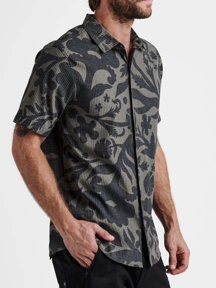 Bless Up Breathable Stretch  Botanical motifs Shirt