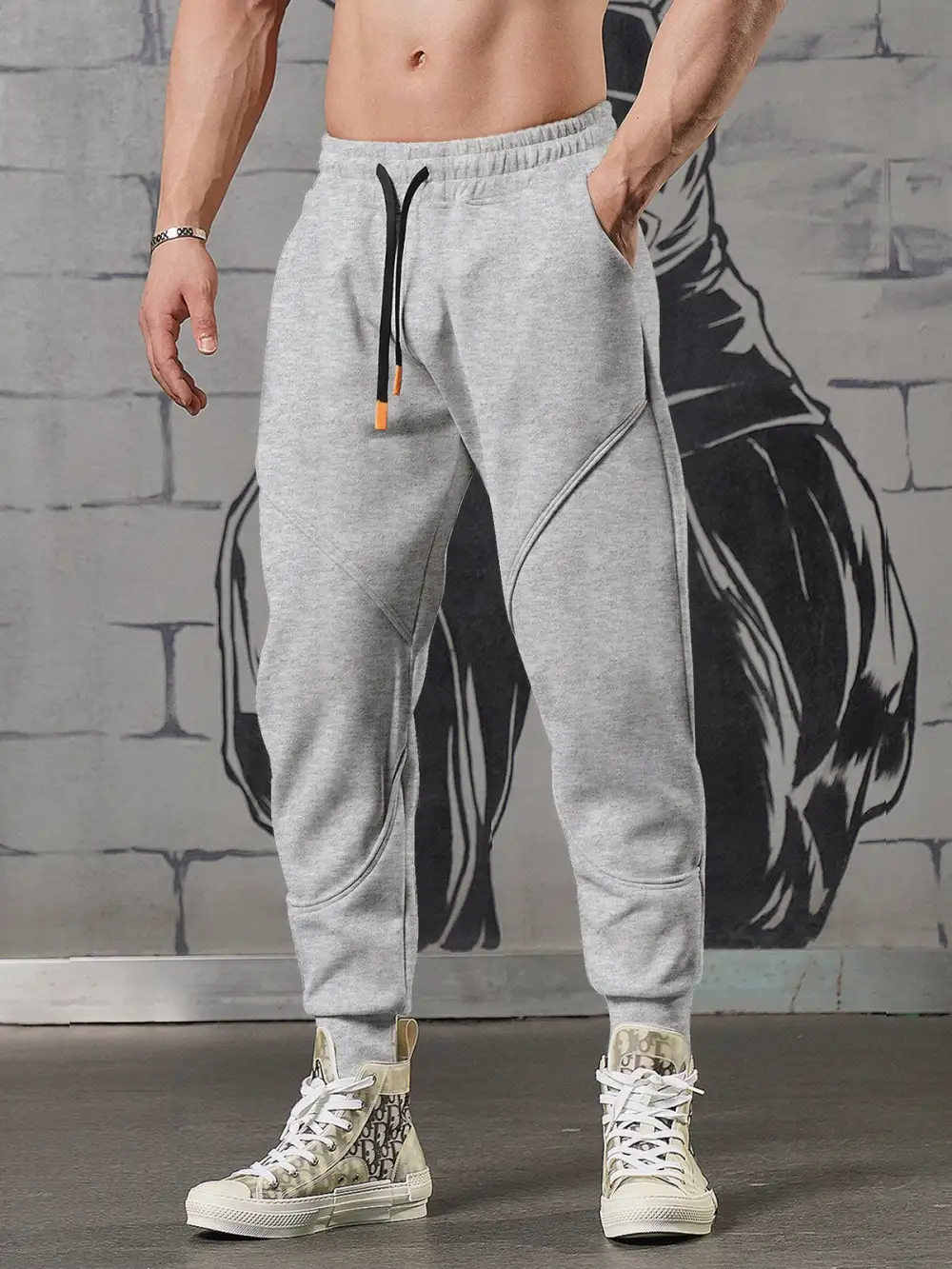 Motion Sweatpant Loose fit Tapered Jogger All Season Essential