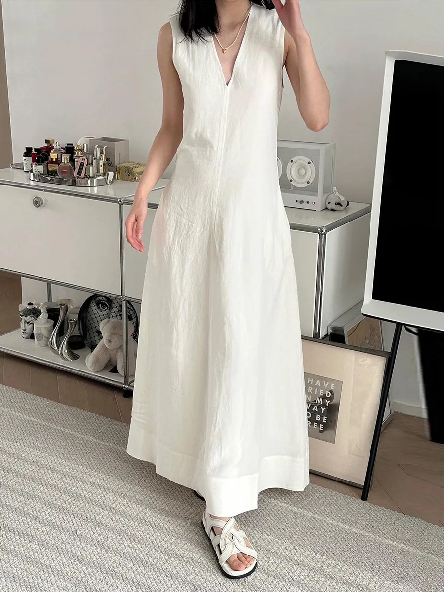 Women's V-neck Silhouette Casual Sleeveless Dress