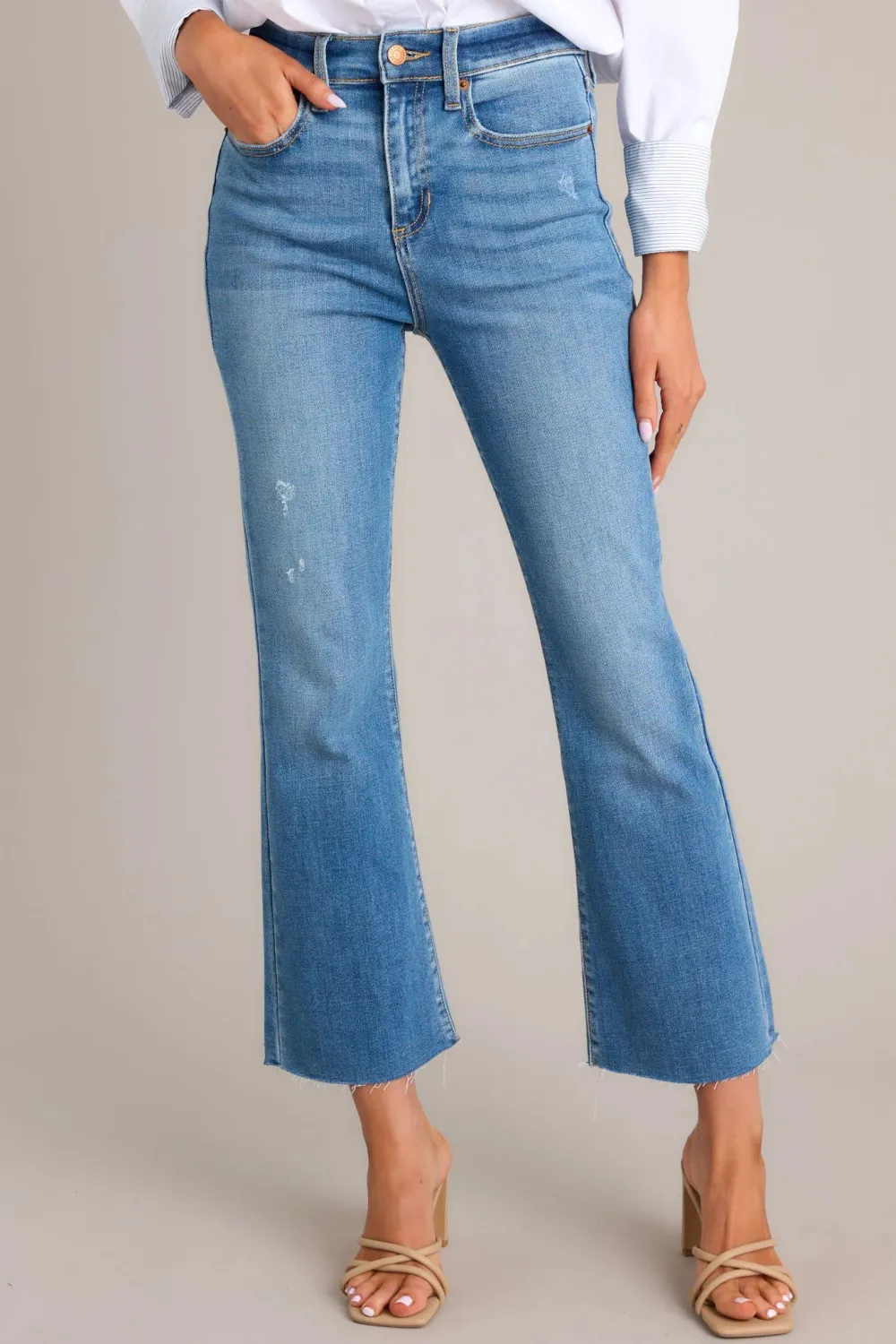 FORGETTING YOU MEDIUM WASH CROPPED FLARE JEANS