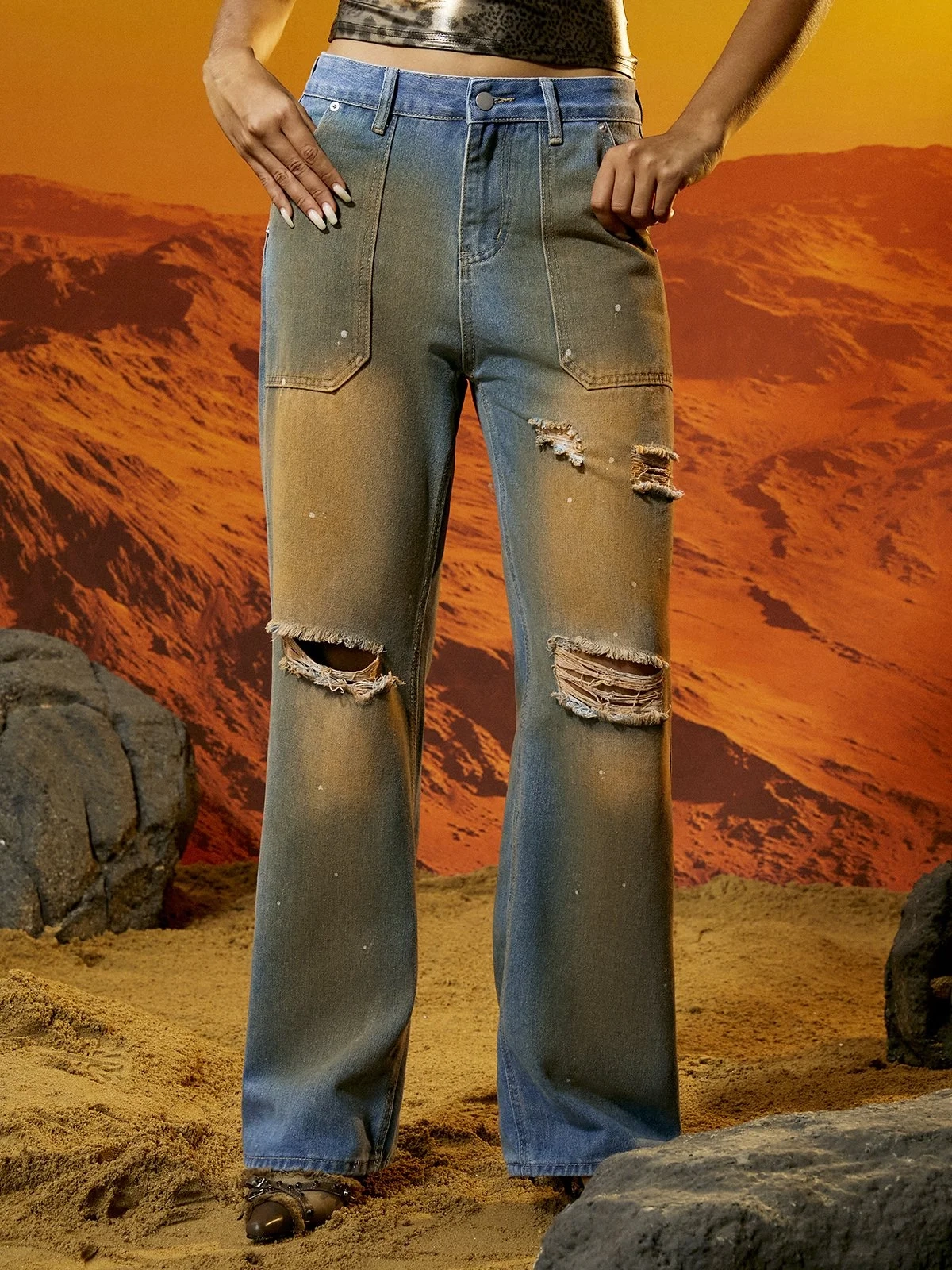 Cut Out Denim Ombre Jeans