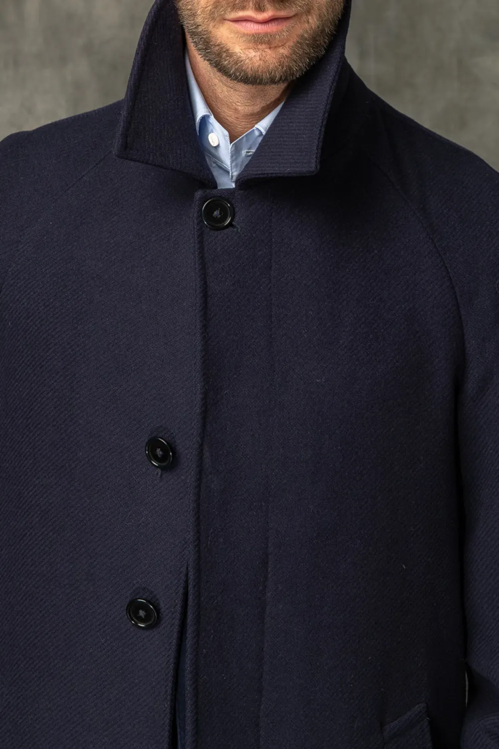 BLUE RAGLAN COAT IN LORO PIANA WOOL