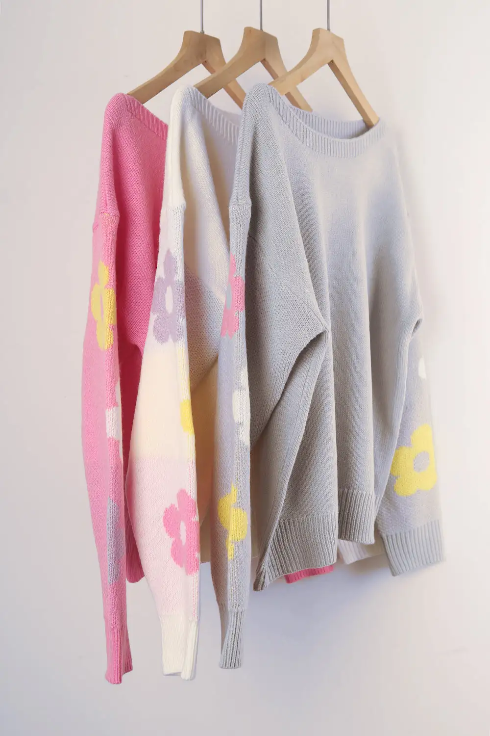 Loose Flowers Print Long Sleeve Sweater